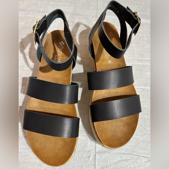 NIB Patrizia Larissa vegan leather sandals - Picture 3 of 12